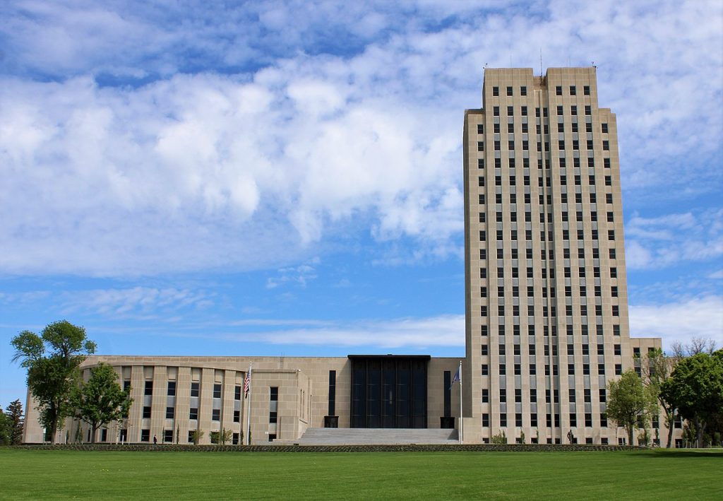 North_Dakota_State_Capitol_02